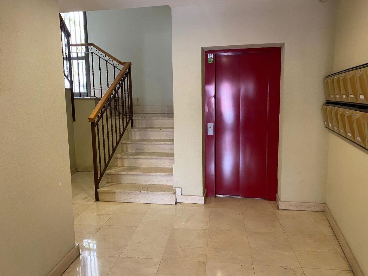 Centro Barrio Embajadores 01 马德里 外观 照片